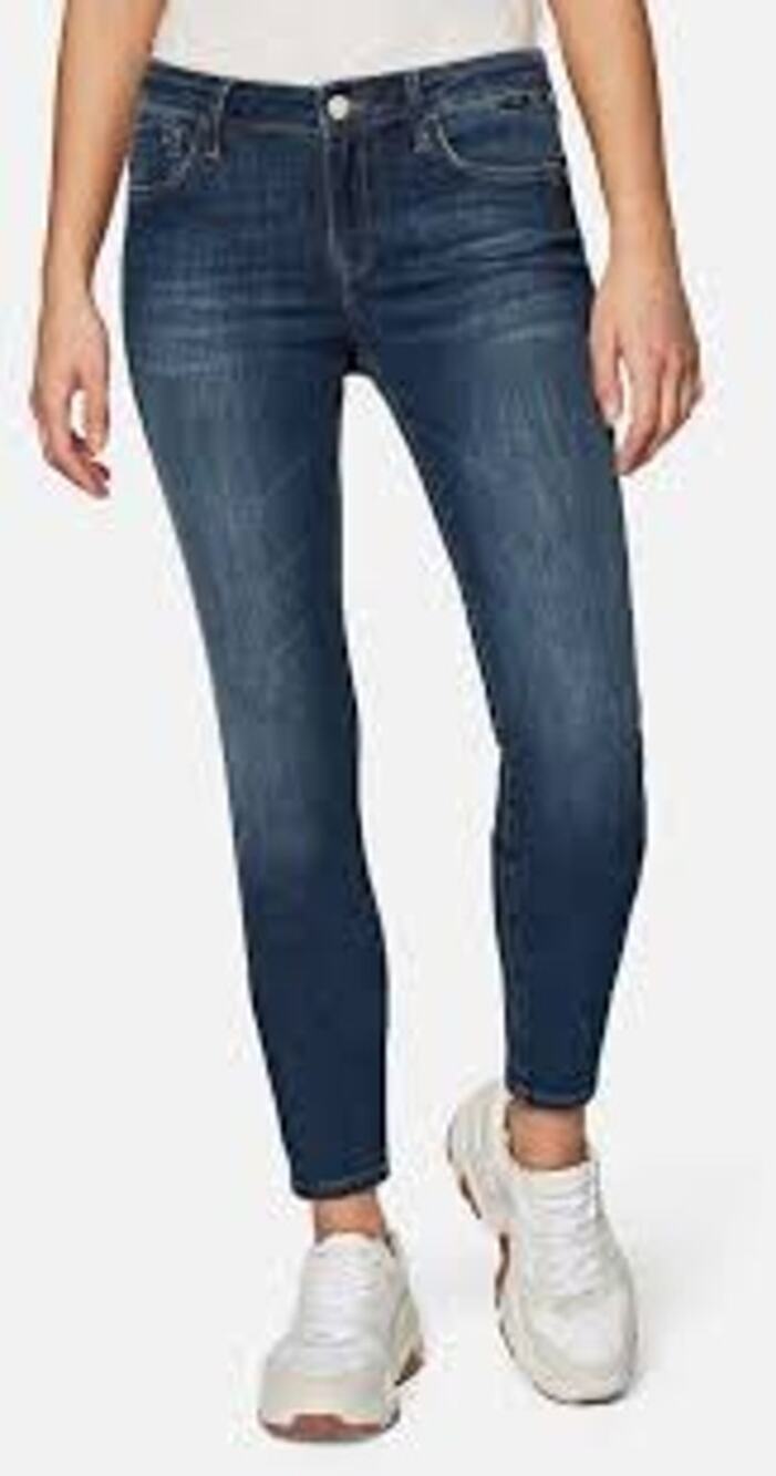 Mavi Adriana Mid-Rise Super Skinny Jeans — Size 29x28